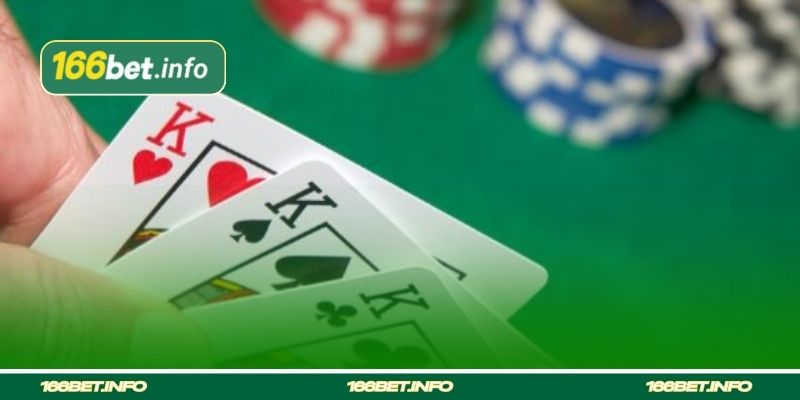 Estratégias para jogar 3 Cartas online - Controle Psicológico